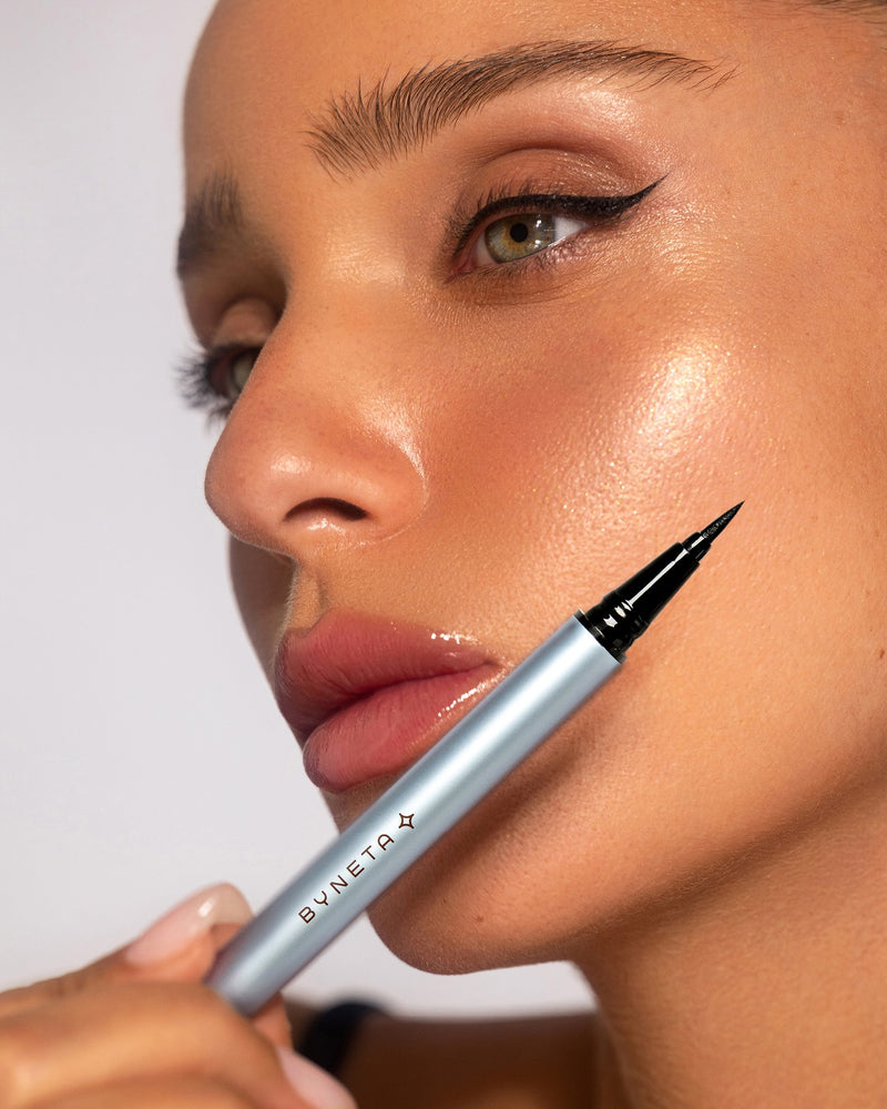 DREAMLINER - EYE DEFINING PEN